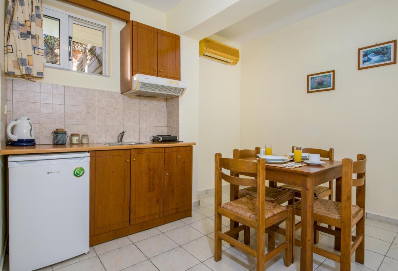 Agia Marina Dias Hotel Apartments المظهر الخارجي الصورة