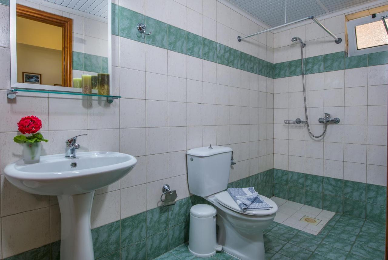 Agia Marina Dias Hotel Apartments المظهر الخارجي الصورة